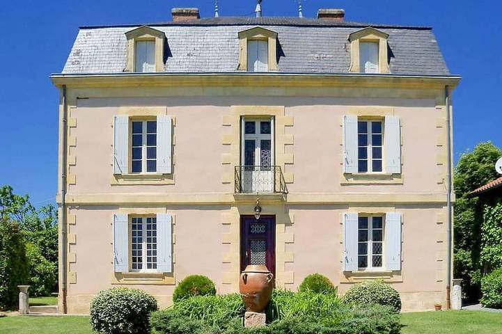 Location de vacances pour 10 personnes à Ginestet