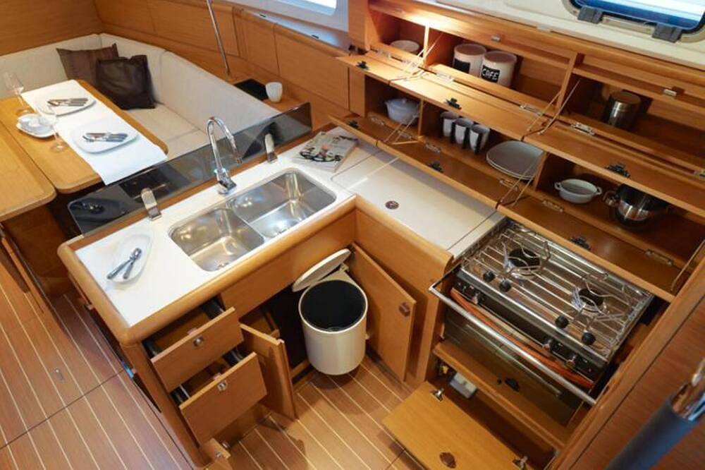 Sailingboat - «Live à bord & Charter» Mt: in Ponta Delgada, Açores