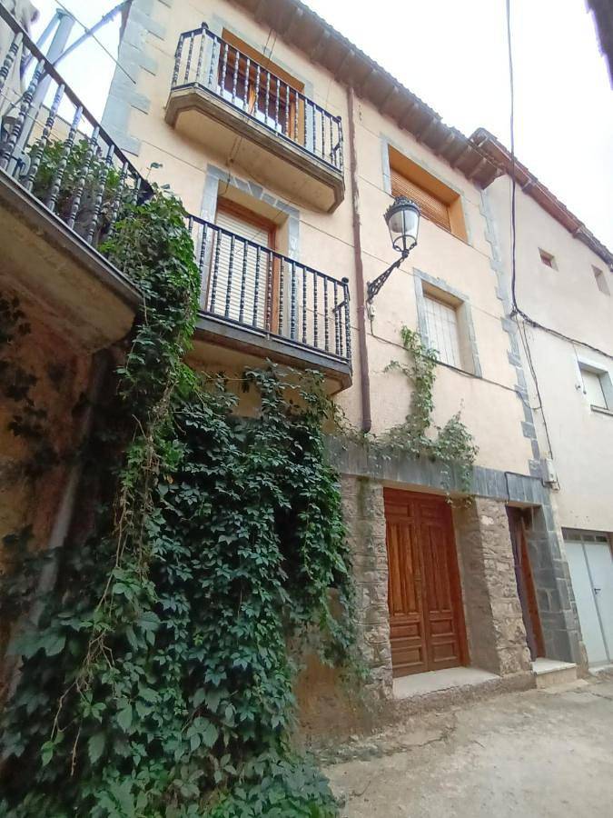 Casa de vacaciones para 8 personas, con vistas y terraza, Se admiten mascotas en Rioja Alta