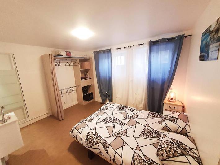 Gîte pour 8 personnes, avec balcon à Bellac - 3