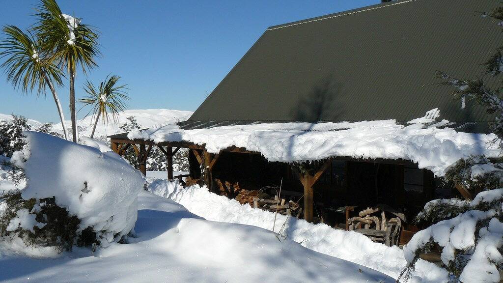 Lancewood lodge, the favourite log chalet for groups and multiple families in Hurunui District