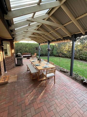 Holiday Home for 10 People in Melbourne, Mornington Peninsula, Photo 1