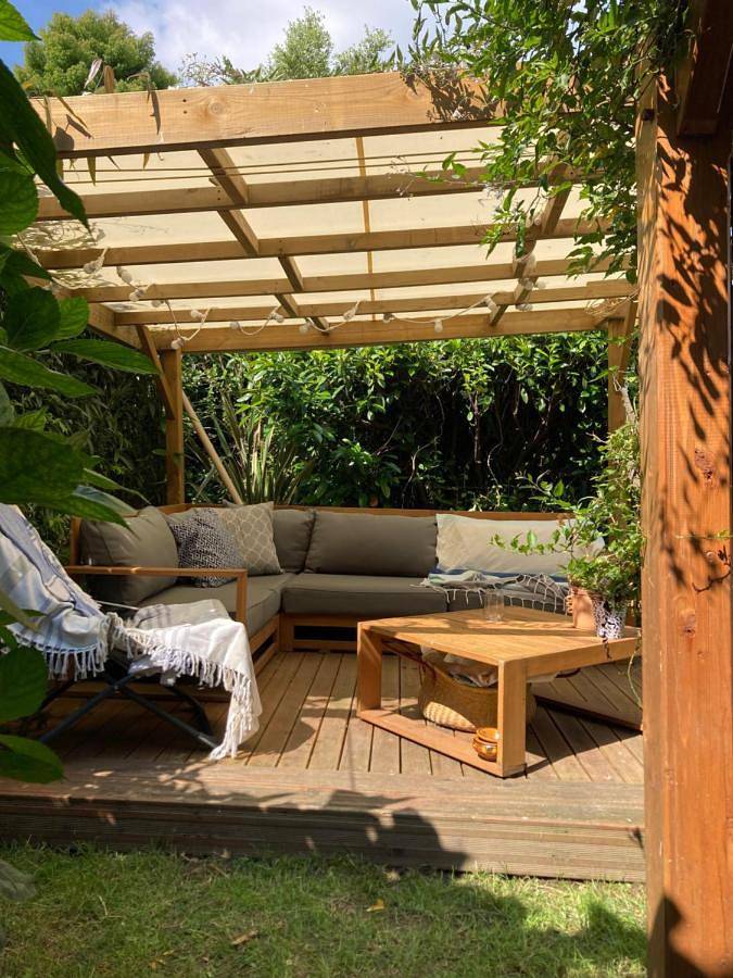 Double Room with Shared Bathroom in Plougoumelen, Côte des Mégalithes