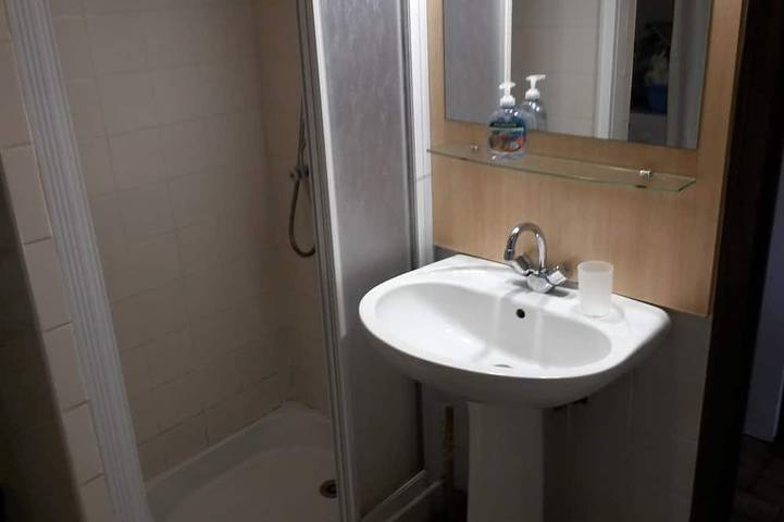 Gîte pour 5 personnes, avec terrasse et jardin à Carnoët - 4