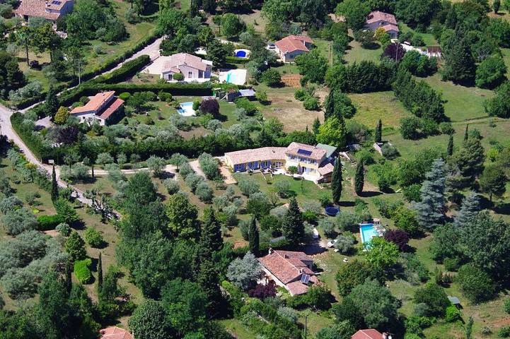 Gîte pour 8 personnes, avec jardin et terrasse