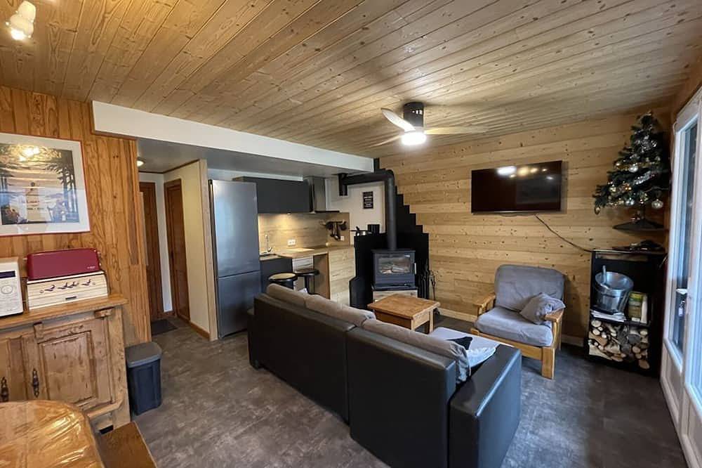 Gran chalet adosado en zona tranquila y soleada in Le Lioran, Laveissière