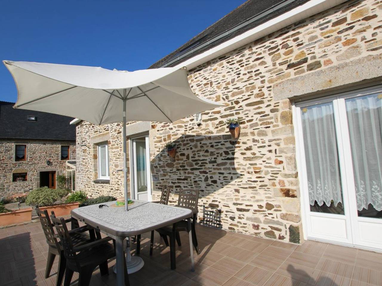 Charmante maison en pierre pour marcheurs, proche de la côte in Baubigny, Côte de la Déroute