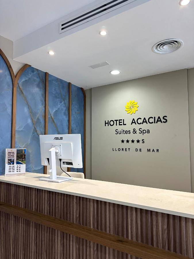 Hotel Acacias Suites & Spa in Central Lloret de Mar, Lloret de Mar