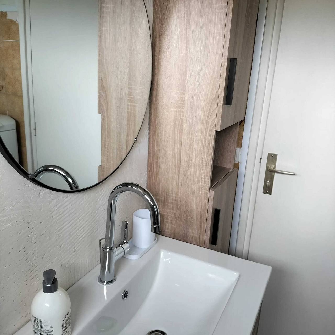 Studio entier, Studio cosy avec terrasse et barbecue à Cazaubon - 28 m² in Cazaubon, Gers