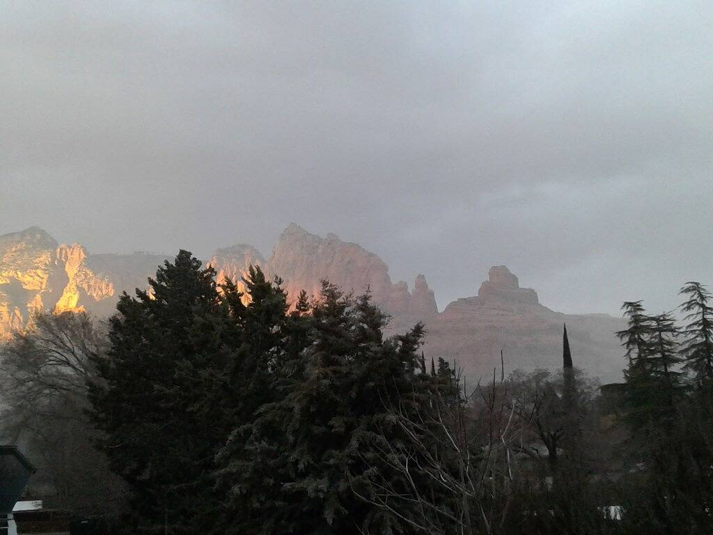 Im Zentrum Aller Aktionen! Ansichten! in Sedona, Oak Creek Canyon