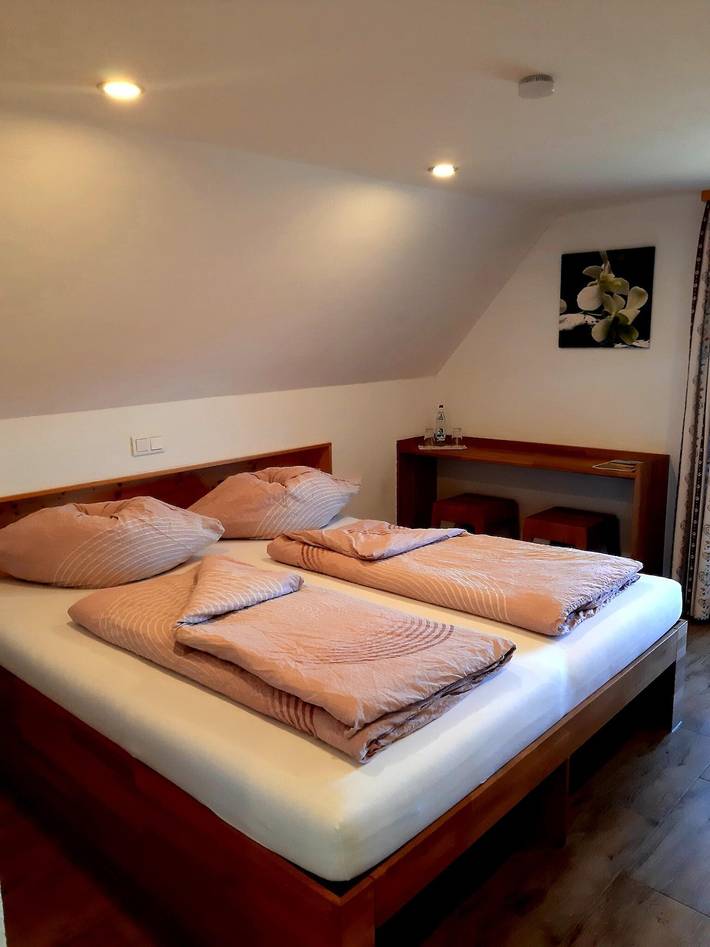 Ferienwohnung für 2 Personen, mit Balkon und Sauna sowie Garten in Grafenhausen