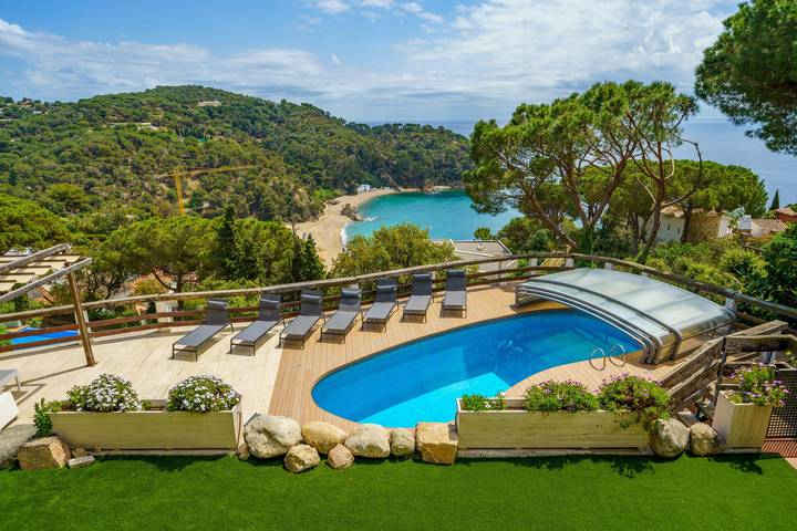 Maison de vacances pour 14 personnes, avec jardin et terrasse, animaux acceptés à Canyelles