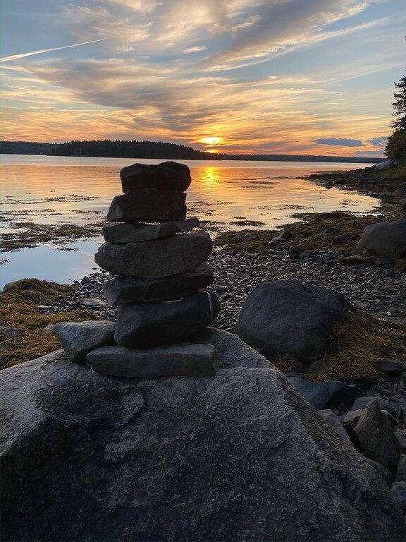 Oceanfront private beach single family cottage. in Hancock County