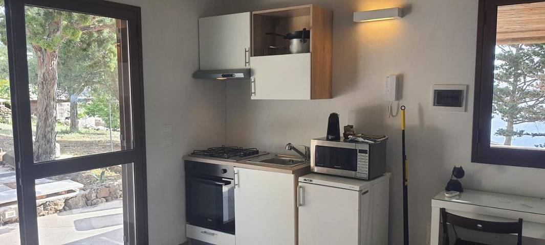 Gîte pour 2 personnes, avec jardin ainsi que vue et piscine à Ustica - 2