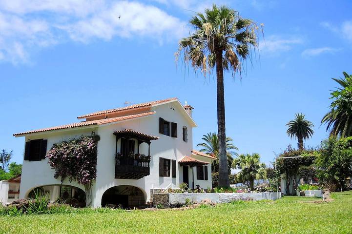 Villa für 9 Personen, mit Balkon und Garten in Puerto de la Cruz