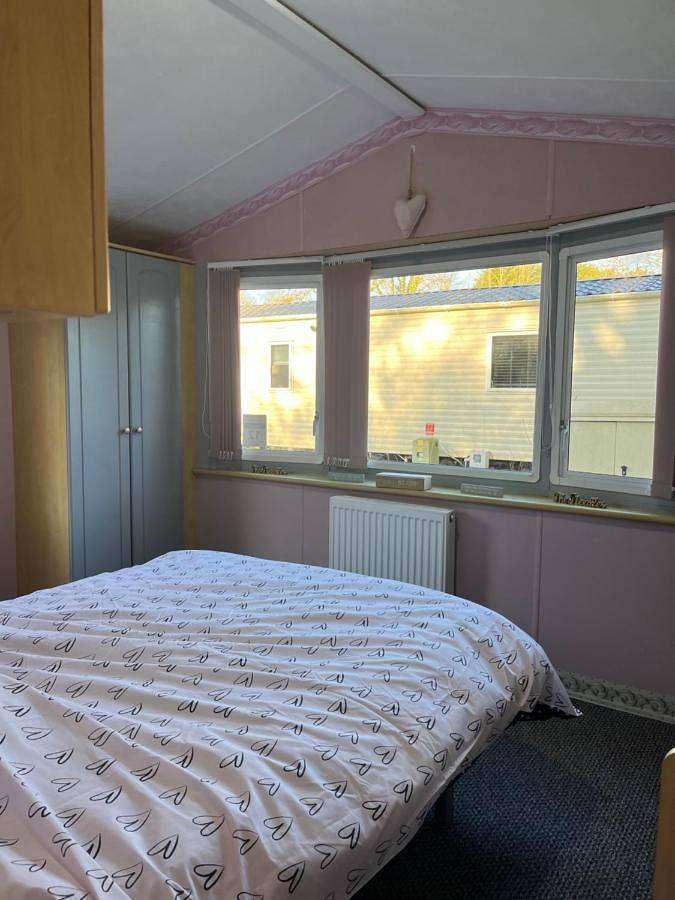 Lower Hyde Caravan in Shanklin, Isle of Wight
