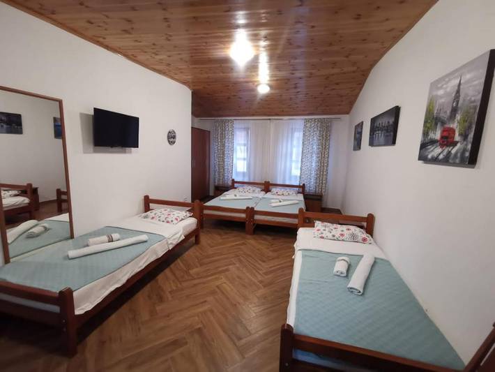 Maison d’hôte pour 5 personnes, avec terrasse et vue dans Bar - 3