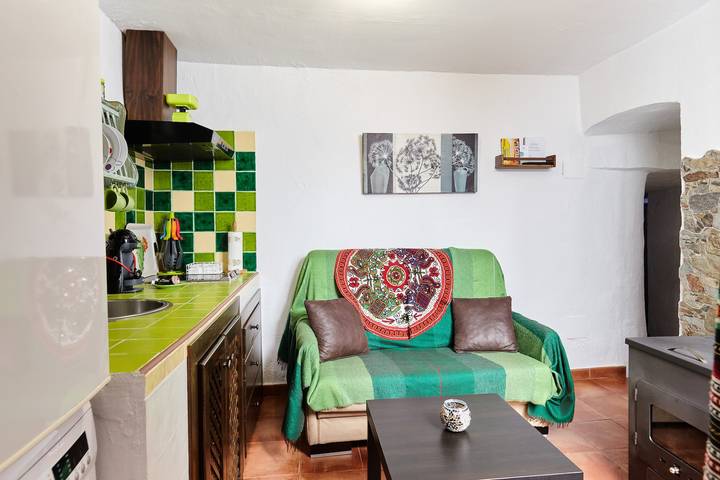 Apartamento entero, Apartamento 'Guadalentin' con terraza privada, Wi-Fi y aire acondicionado in Quesada, Parque natural de las Sierras de Cazorla y Segura