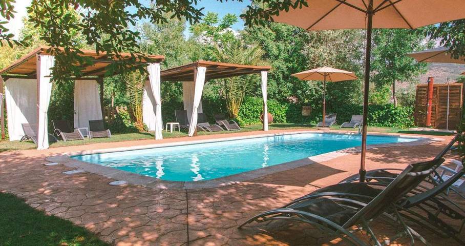 Casa rural con piscina para 5 personas, con Terraza y Jardín además de Piscina y Vistas en Provincia de Cáceres