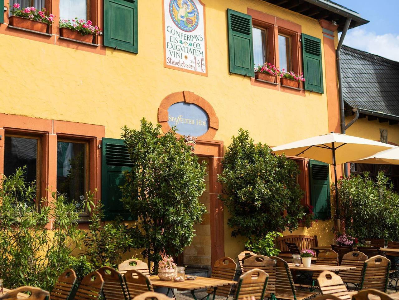 Ganze Ferienwohnung, Weingut Staffelter Hof - Polka - Wohnung für 2-3 Personen in Kröv, Bernkastel-Kues & Umgebung
