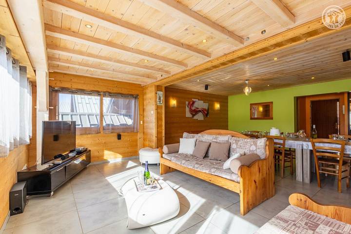 Gîte pour 12 personnes, avec terrasse à Albiez-Montrond - 4