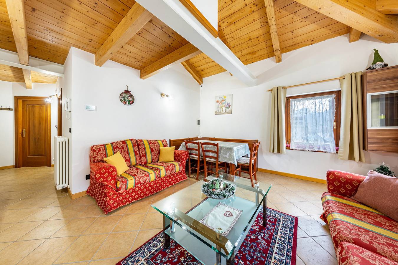 Entire apartment, Apartment 'Casa Felice Venas' with Mountain View, Balcony and Wi-Fi in Valle di Cadore, Eastern Dolomites