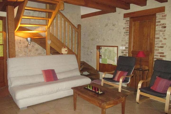 Renoviertes Haus mit Terrasse, Haustiere erlaubt Nähe St Pourçain in Barberier, Allier