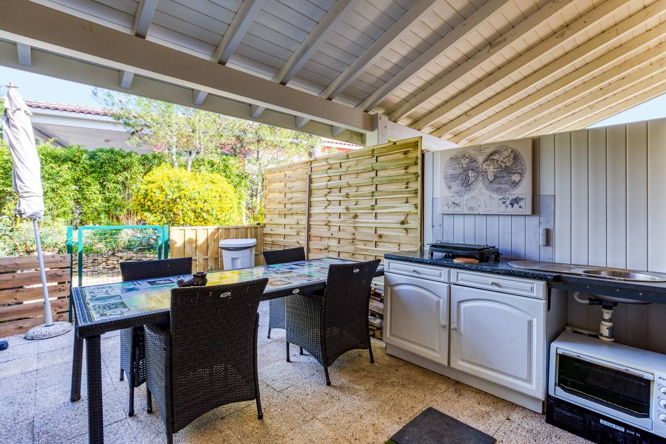 Casa Vacacional 'Maison - Résidence Avec Piscine' con Piscina Compartida, Wi-Fi y Aire Acondicionado in Calvisson, Costa mediterránea (Francia)
