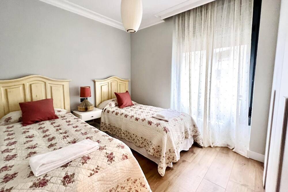 Entire apartment, Housing León Gran Vía Luxe in León, Cordillera Cantábrica