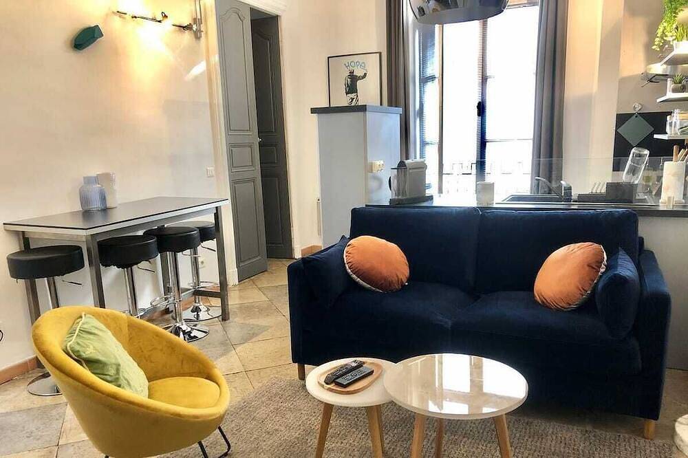 Appartement entier, Charming P2 apartment - Downtown in Nîmes, Région de Nîmes