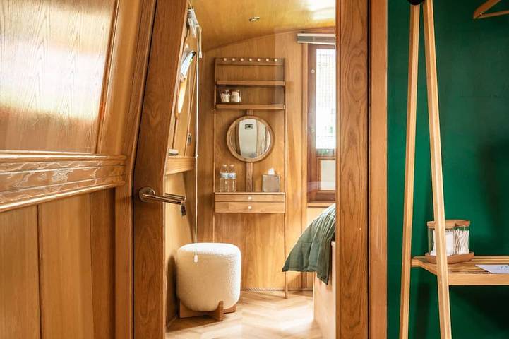 Houseboat for 6 people, with Balcony in Scotland
