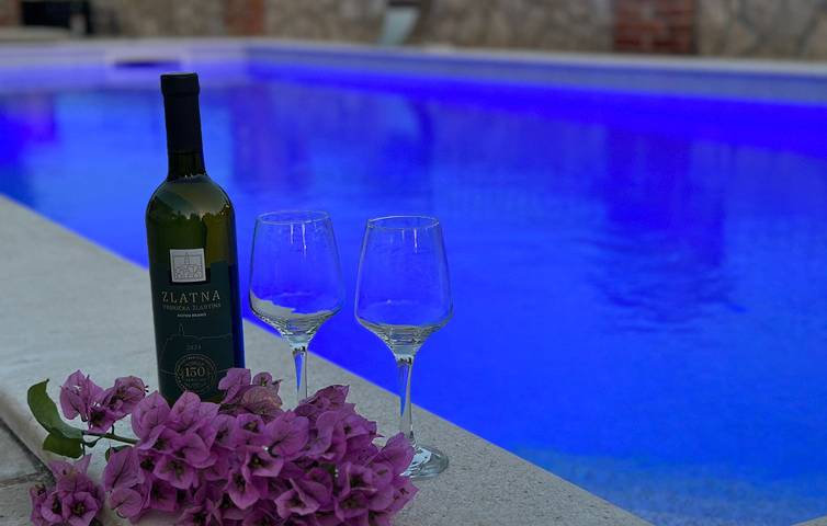 Villa für 8 Personen, mit Garten und Terrasse sowie Whirlpool auf Rab - 2