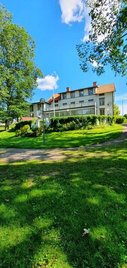 Hotel für 4 Personen, mit Garten und Whirlpool - 1