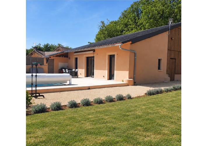 Cottage 'Gîte La Bergerie' con piscina privata, Wi-Fi e aria condizionata in Saint-Geniès, Périgord Noir