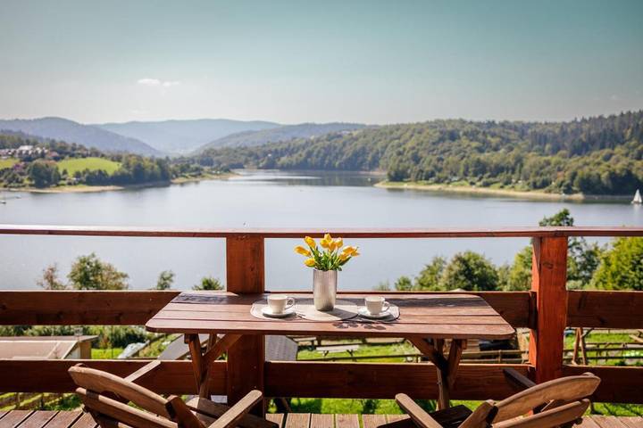 Domek letniskowy dla 6 osób, z Balkon i Taras oraz Ogród i Widok na jezioro w Solina
