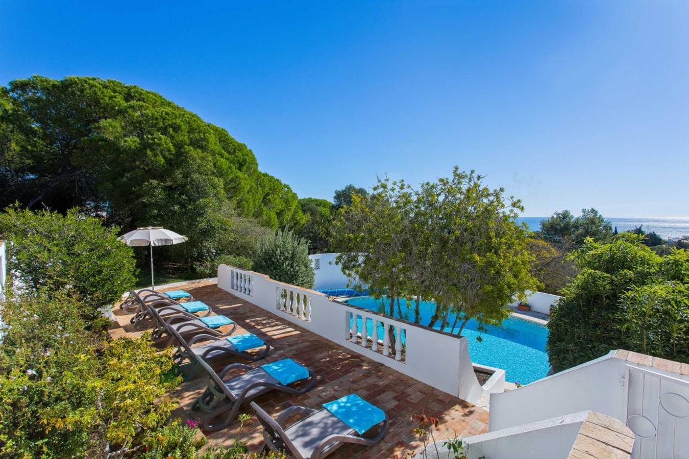 Casa dos Cardos in Praia da Luz, Faro District
