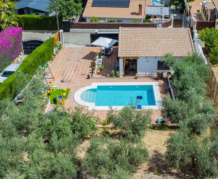 Casa rural para 4 personas, con jardín y terraza, Se admiten mascotas en Alhaurín de la Torre - 2
