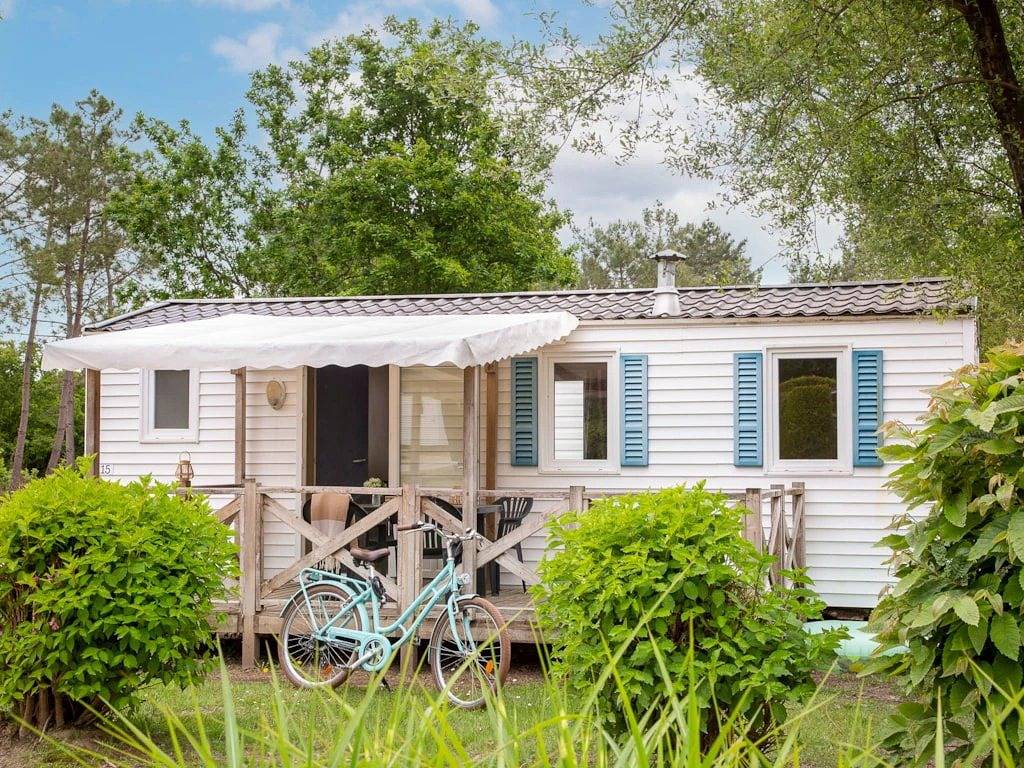 Zecamping 4* pet friendly avec piscine chauffée et pataugeoire in Nesles-la-Vallée, Parque natural regional del Vexin Francés