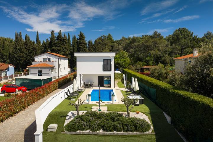 Villa mit pool für 8 Personen, mit Pool und Garten in Poreč - 4