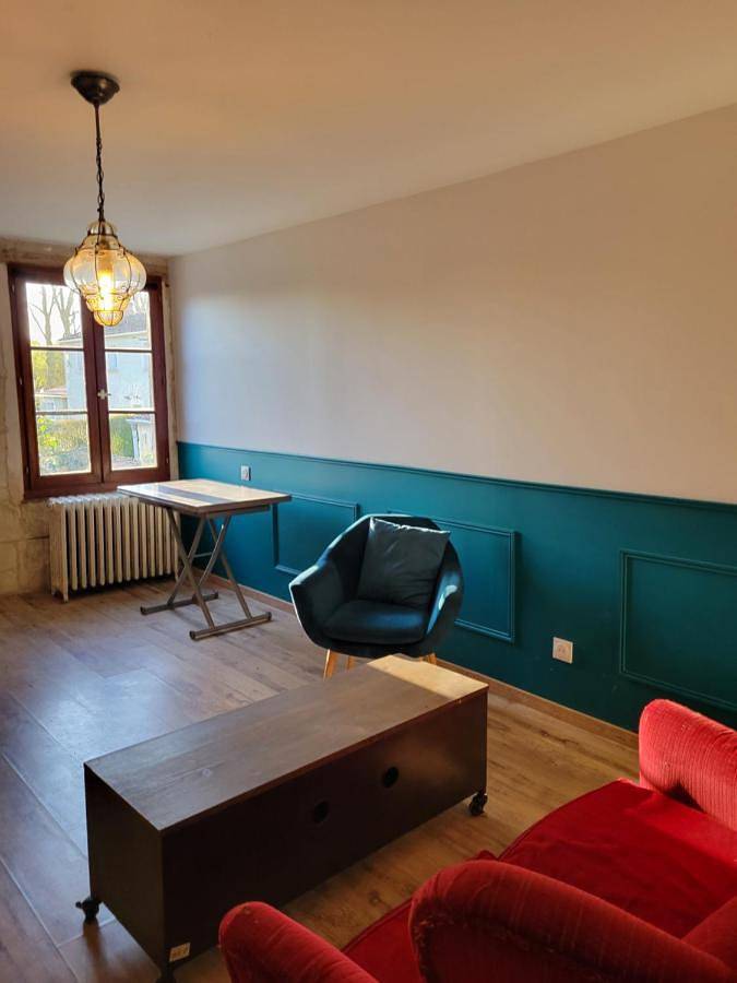 Location de vacances pour 2 personnes, avec terrasse ainsi que jardin et vue, animaux acceptés à Bouillé-Loretz - 3