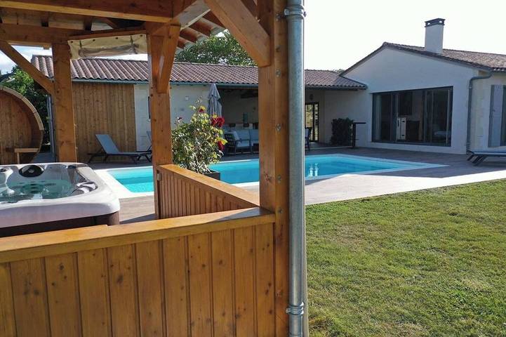 Maison de vacances pour 6 personnes, avec jacuzzi ainsi que sauna et jardin à Monbazillac