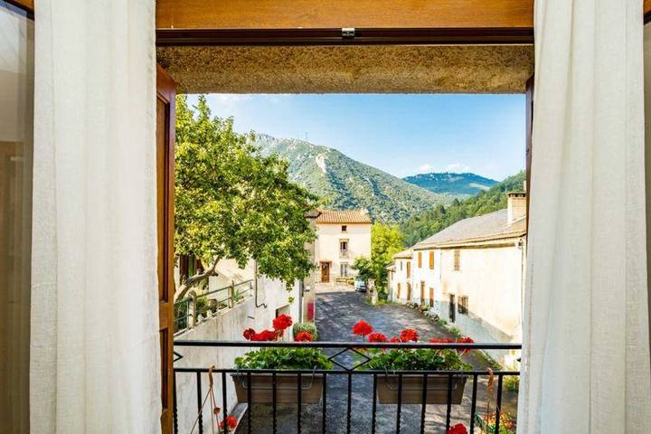 Ferme pour 4 personnes, avec jardin, animaux acceptés dans l' Aude