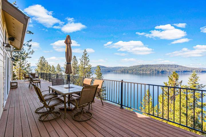 Vacation rental for 12 people, with terrace and lake view in Idaho