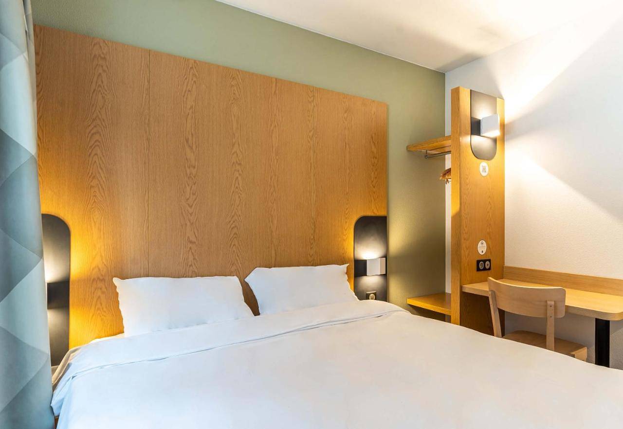 B&B Hotel Aix-en-Provence Le Tholonet in Le Tholonet, Côte méditerranéenne (France)