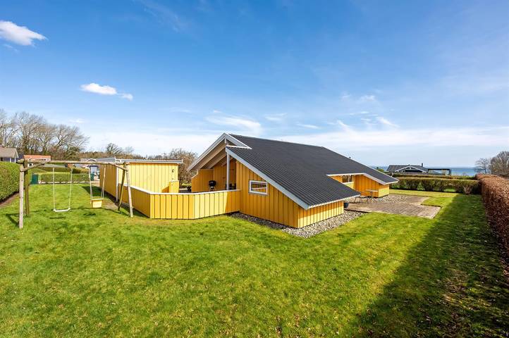 Ferienhaus für 6 Personen, mit Terrasse und Garten in Grønninghoved Strand - 2