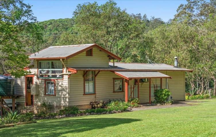 Blockhütte für 4 Personen, mit Garten und Ausblick sowie Balkon und Seeblick in Australien