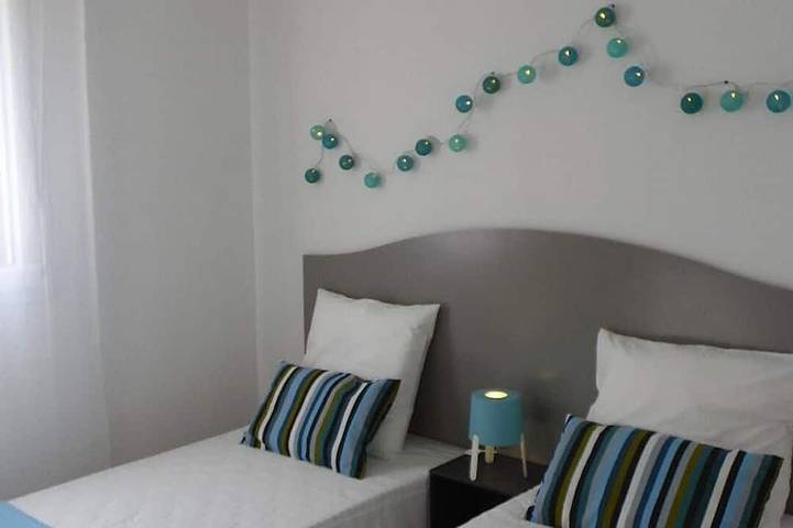 Location de vacances pour 5 personnes, avec terrasse ainsi que jardin et piscine, animaux acceptés à Montboucher-sur-Jabron - 2