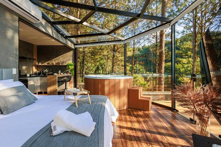 Casas e apartamentos de temporada para 2 pessoas, com jardim e vista e ainda terraço, com animais de estimação em Pomerode