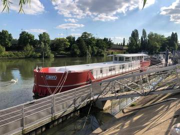 Bateau pour 6 personnes, avec vue et terrasse, animaux acceptés dans les Hauts-de-Seine