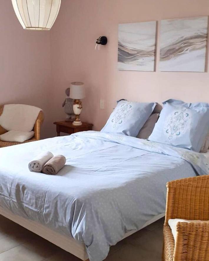 Location de vacances pour 6 personnes, avec balcon et vue à Saint-Julien-du-Serre - 2